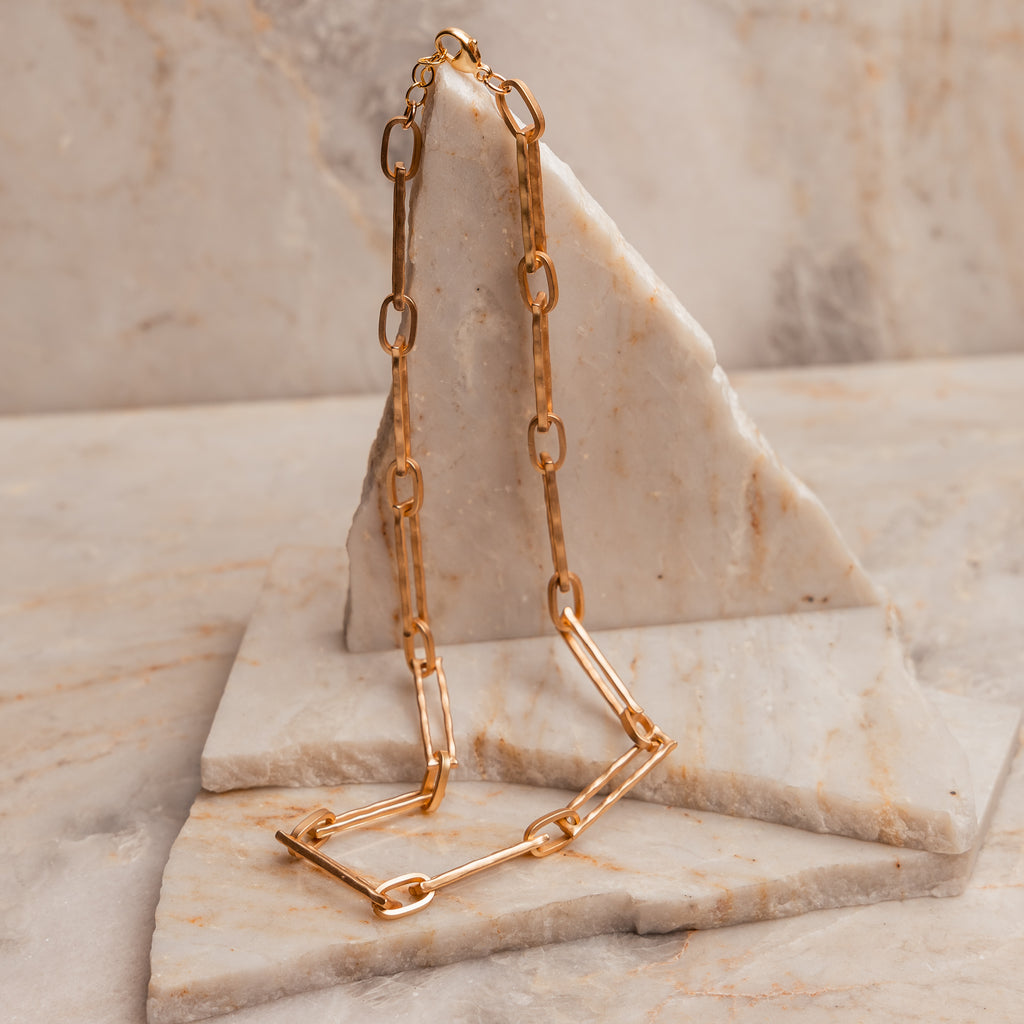 bold gold chain necklace