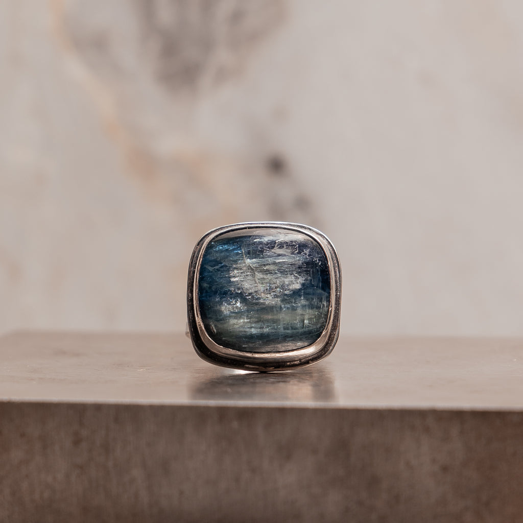 "Statement sterling silver ring with deep blue kyanite gemstone - Aelin designer jewelry"

